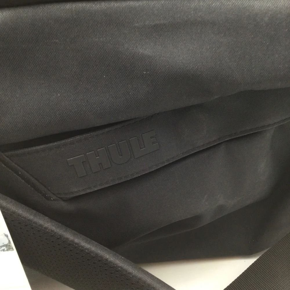 Thule Aion Duffel 35L Black Waxed Canvas Travel Bag Crossbody 3204725 NEW